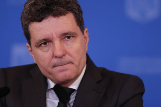 nicusor dan nemultumit de procesul anticoruptie statul roman are restante foarte mari e nevoie de un director civil la sri 683fff70e09b7