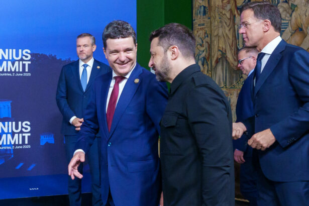 nicusor dan se intalneste astazi cu volodimir zelenski in odesa la summitul ucraina europa de sud est participa si maia sandu 684923ddb9363