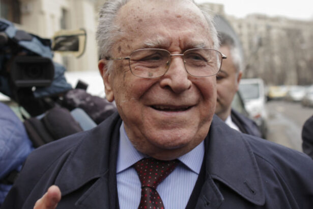noi date despre starea de sanatate a lui ion iliescu fostul presedinte ramane la terapie intensiva la spitalul sri 6849366befa24