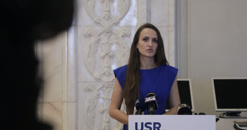 oana toiu si a preluat mandatul la ministerul de externe discutii cu emil hurezeanu despre prioritatile diplomatiei romane 685b0d2f7c3d4