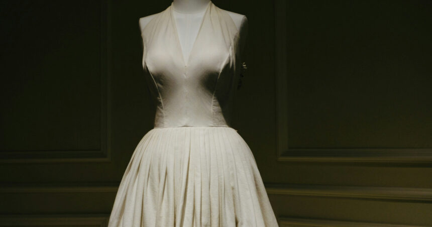 p eleganta si stil cum sa stralucesti la evenimente cu rochii de ocazie si salopete elegante 684d369cc0773