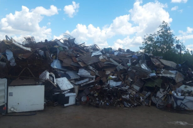 perchezitii la firme suspectate de reciclare fictiva a ambalajelor din sticla si plastic prejudiciu de 8 milioane de lei 683ff64011906