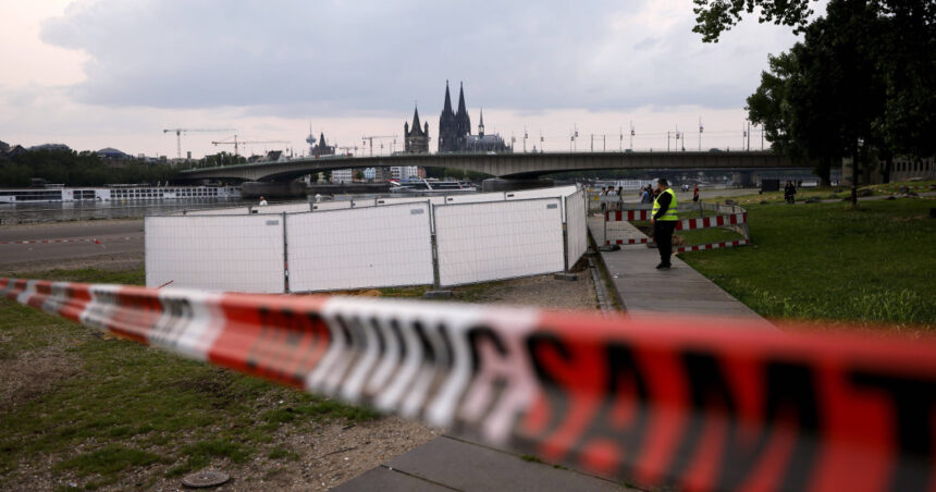 peste 20 000 de persoane evacuate dupa descoperirea unor bombe in centrul orasului koln din germania 68402f7205b71