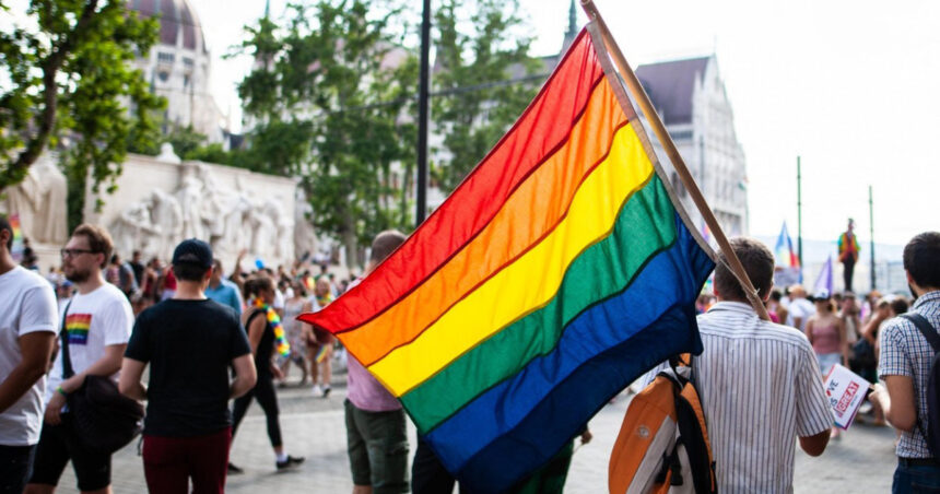 peste 35 000 de manifestanti sunt asteptati la gay pride la budapesta viktor orban i a amenintat pe participanti 685fdfca5e1cf