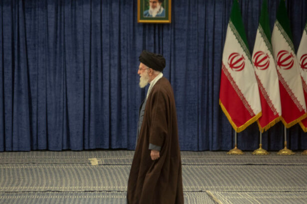 republica islamica a castigat si a palmuit america sustine ayatollahul khamenei 685d3816cc76b