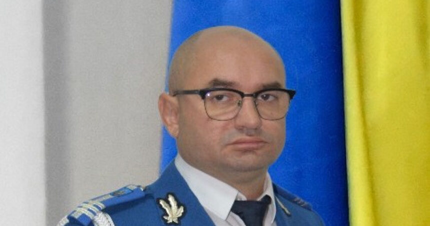 seful jandarmeriei braila a fost retinut de dna el este acuzat ca face afaceri de tip fast food si plaseaza forta de munca din nepal 684a778e437dc