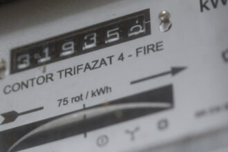 tichete de 50 de lei pe luna pentru plata facturilor la electricitate cine beneficiaza si cum se fac inscrierile 685e3f2632ad1