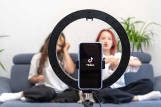 tiktok a retras skinnytok ca urmare a insistentelor uniunii europene eforturile de a proteja copiii online castiga teren in europa 683e8f7f99c91