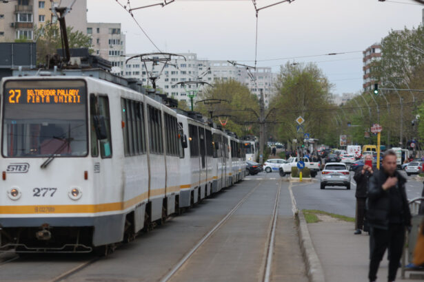 tramvai deraiat pe bulevardul theodor pallady din bucuresti circulatia liniilor 19 27 si 49 este blocata 6841618916f02