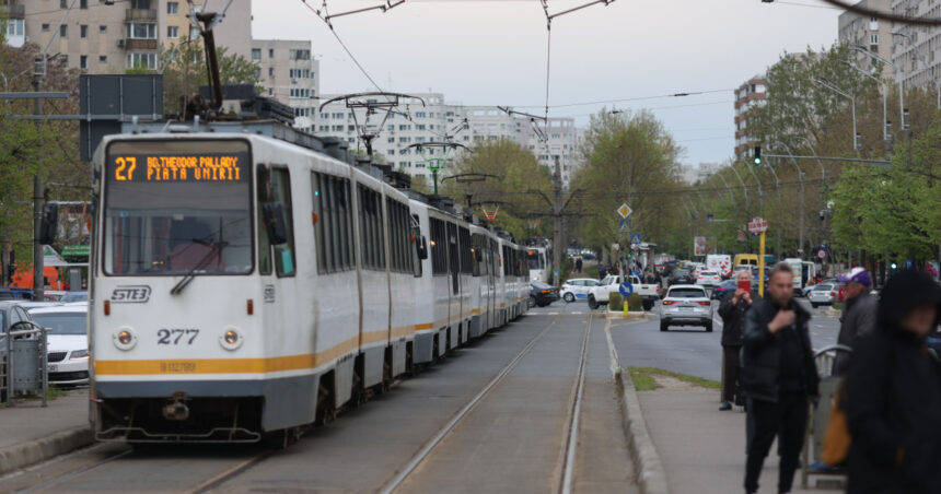 tramvai deraiat pe bulevardul theodor pallady din bucuresti circulatia liniilor 19 27 si 49 este blocata 6841618916f02