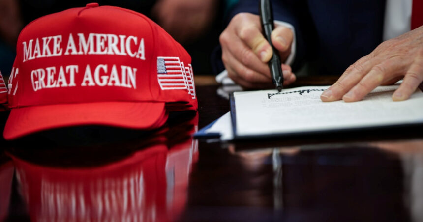 trump nu renunta la planul de a desfiinta departamentul educatiei cerere la curtea suprema 68434b256aa9f