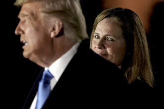 trump se plange in privat de judecatorii numiti de el la curtea suprema amy coney barrett tinta principala a furiei presedintelui 683f05ca5b31d
