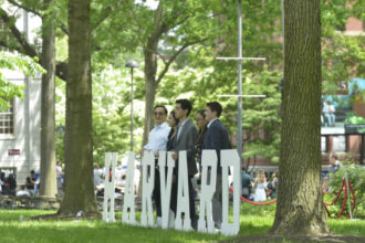 trump suspenda intrarea in statele unite a studentilor internationali care vor sa studieze la harvard reactia universitatii 68414d641b866