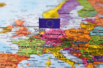 ue elibereaza miliarde de euro din fondurile pentru covid 19 pentru a fi cheltuite in domeniul apararii 6841177a4ad19