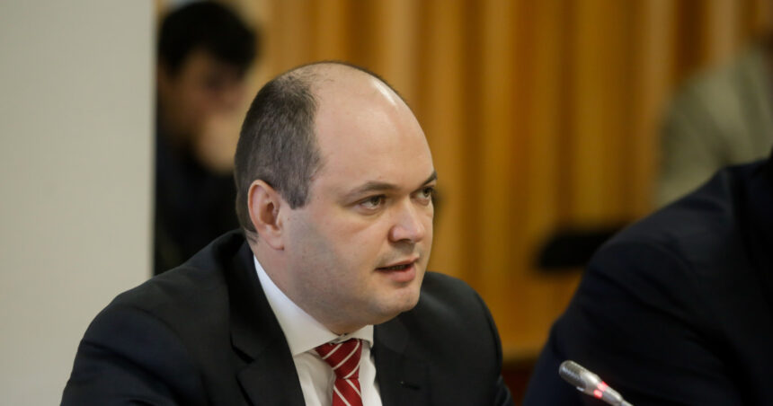 un economist a fost numit consilier onorific al premierului ilie bolojan cine este ionut dumitru 685ed8b6d9530