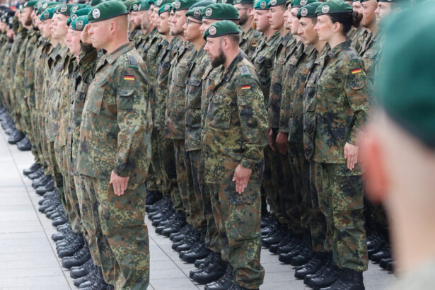 un general german cere revenirea la armata obligatorie friedrich merz impartasesc evaluarea ministrului apararii 68492bd88290f