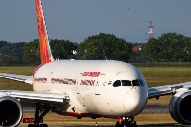 un zbor air india de la ahmedabad la londra anulat din cauza unei erori tehnice avionul e acelasi model cu cel prabusit pe 12 iunie 68514a335888c