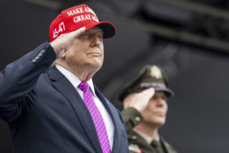 un zbor cu elicopterul un apel telefonic si o decizie istorica cum s a hotarat trump sa atace iranul 685a304daa77b