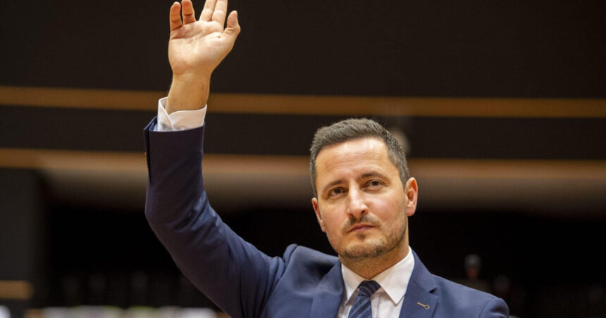vicepresedintele parlamentului european nicu stefanuta conduce delegatia pe la budapest pride dragostea nu poate fi interzisa 685e930164f26