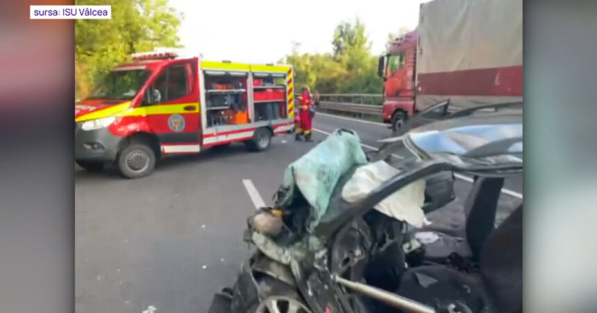 video accident grav intre un tir si o masina pe dn7 in valcea o persoana a murit si o alta a fost ranita 6862314cc4205