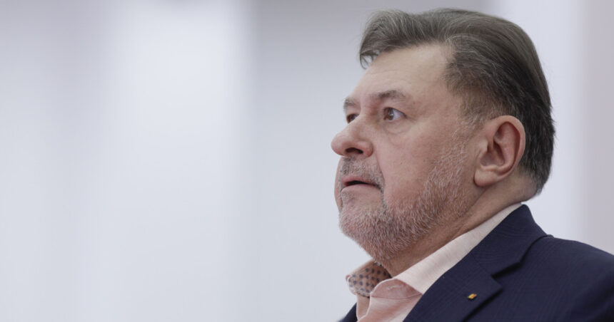 video alexandru rafila si a tiparit bilantul de 1 300 de zile in fruntea ministerului sanatatii ce lipseste din prezentarea oficiala 68516944aec65