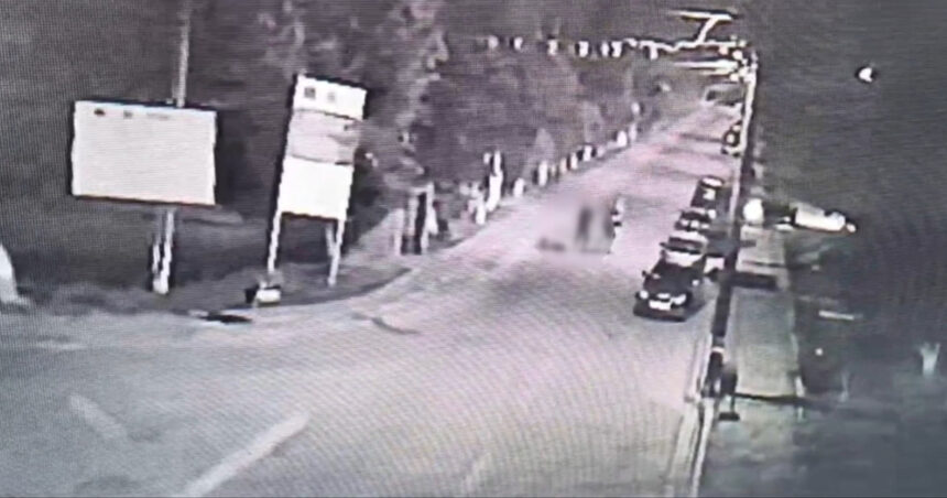 video momentul in care un tanar de 20 de ani din galati este omorat in bataie in plina strada doi agresori au fost arestati 684737b041125
