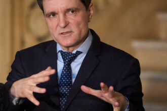 video nicusor dan discuta astazi cu oficialii comisiei europene despre deficitul excesiv si pnrr 683e95827e799