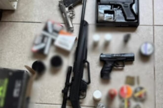 video operatiunea jupiter politistii au gasit zeci de arme dupa perchezitii in capitala 26 de verificari si in judetul arges 68402d53ecf65