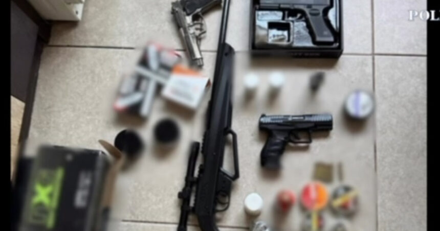 video operatiunea jupiter politistii au gasit zeci de arme dupa perchezitii in capitala 26 de verificari si in judetul arges 68402d53ecf65