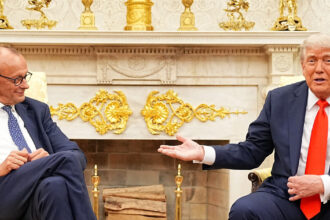 video trump a ras dupa ce cancelarul german merz i a amintit ca azi e aniversarea debarcarii din normandia n a fost o zi buna pentru voi 684268f9ba0a5