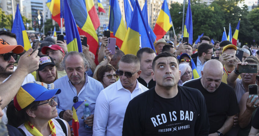 videofoto cateva sute de persoane si george simion au protestat in piata victoriei impotriva austeritatii manifestatii aur si in alte orase 6858518c4f59b