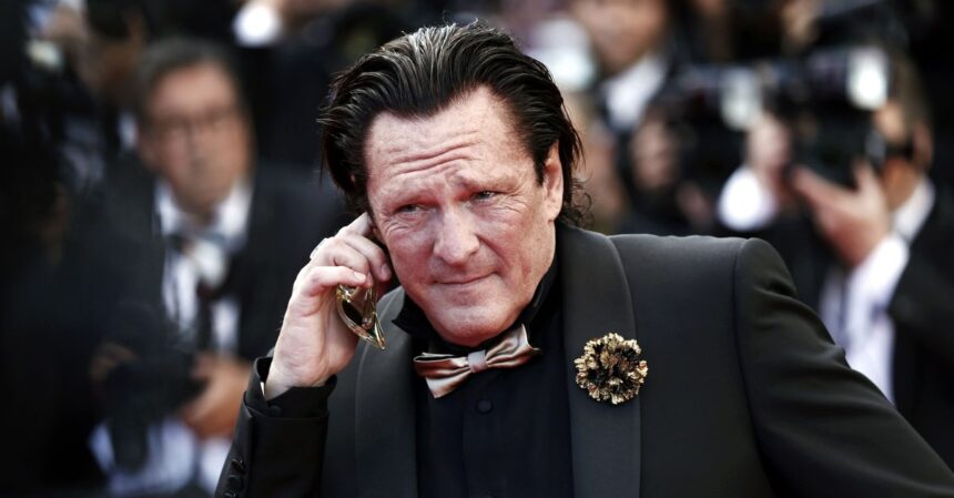 actorul michael madsen a murit la 67 de ani vedeta din kill bill a fost gasit fara suflare in casa sa din malibu 6866f8c3b7c3e