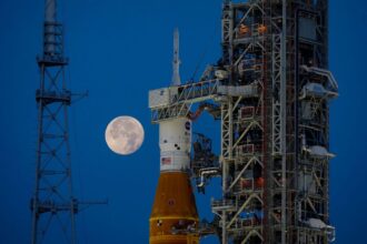 congress just greenlit a nasa moon plan opposed by musk and isaacman 686462ee4d482