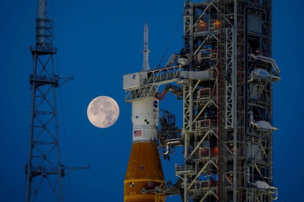 congress just greenlit a nasa moon plan opposed by musk and isaacman 686462ee4d482