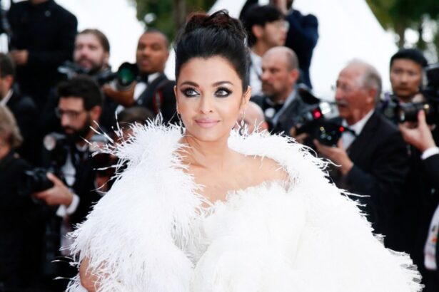 cum arata aishwarya rai la varsta de 51 de ani fosta iubita a lui salman khan a fost desemnata cea mai frumoasa femeie din lume in 1994 6888c24702581