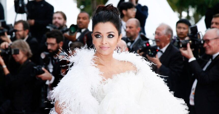 cum arata aishwarya rai la varsta de 51 de ani fosta iubita a lui salman khan a fost desemnata cea mai frumoasa femeie din lume in 1994 6888c24702581