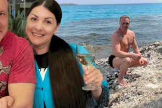 cum isi rasfata alin oprea sotia la malul marii unde au plecat sa si petreaca vara ca doi porumbei am trecut prin multe 686e2ff8d8d74