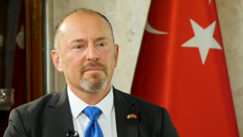 e s ozgur altan ambasadorul turciei la bucuresti avem multe de castigat daca vom coopera mai mult si in domeniul militar 687a251100ed2