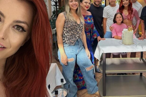 elena gheorghe a schimbat prefixul a dat mare petrecere la 40 de ani sora ei ana face dezvaluiri despre relatia lor suntem vecine de apartament 688b3ebcb0b16