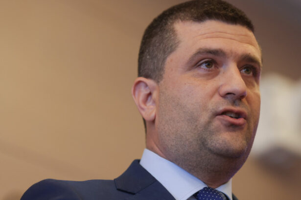exclusiv ministrul economiei despre anuntul facut de bolojan privind deplasarile externe unii angajati se duceau doar pentru poze 686f9e2c6522e