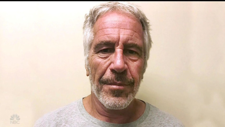 fbi si departamentul justitiei au inchis dosarul epstein anchetatorii nu au dovezi ca acesta santaja persoane importante