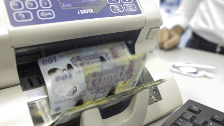guvernul vrea sa plafoneze pensiile si salariile si anul viitor anuntul facut de ilie bolojan 6865559f73b6a