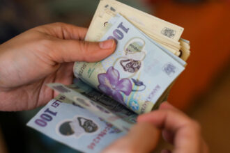 inflatia din romania va creste la 62 la sfarsitul anului iar cresterea economica este estimata la 13 reuters 686c0a05597f0