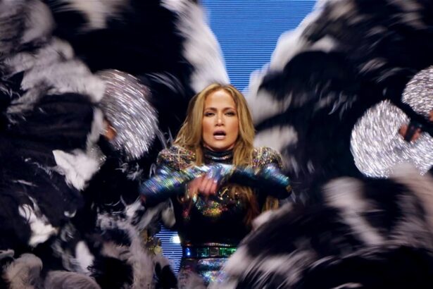 jennifer lopez in trecut visam la iubirea romantica astazi pretuiesc mai mult iubirea de sine 68653a42404d1