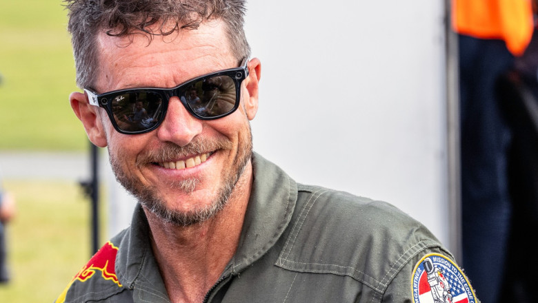moartea lui felix baumgartner am incercat sa l reanimez dar era imposibil s a prabusit ca o racheta 68838cbb434d5
