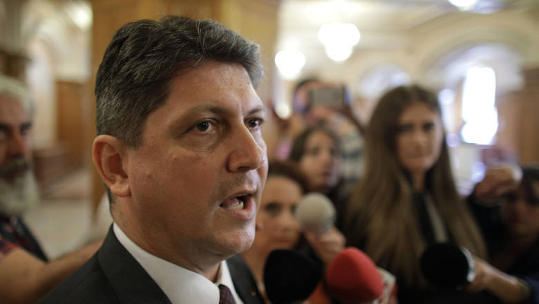 noi critici din interiorul psd nu mai suntem un partid viu ceea ce ne spune seful linia aia trebuie urmata 687b9e9ba8cd9