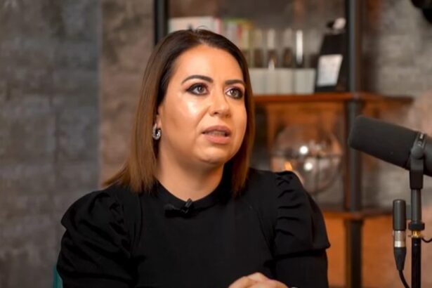oana roman a aparut cu ochii in lacrimi in fata fanilor vedeta a transmis si un mesaj s a spus ca e rusine sa plangi si ca e o dovada de slabiciune 688642ce4679a