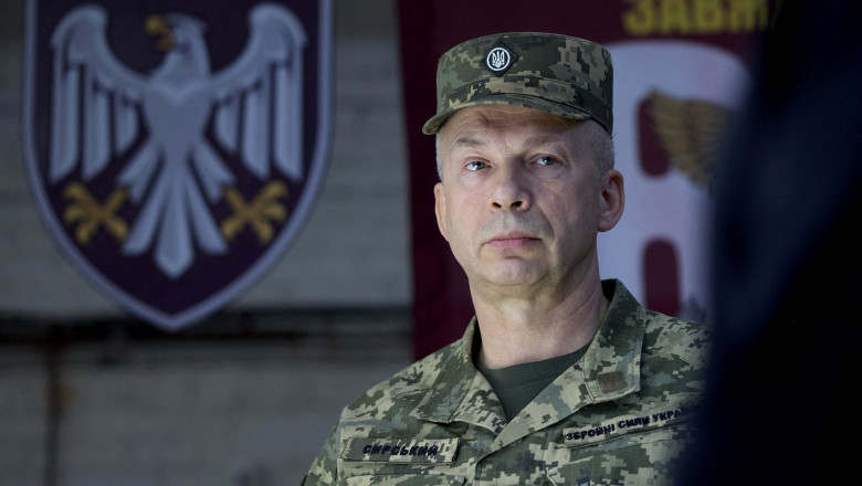 oleksandr sirski comandantul fortelor armate ale ucrainei 60 de ani sa ma retrag pot sa fac 100 de flotari fara sa ma opresc 68870a6bcd6fc