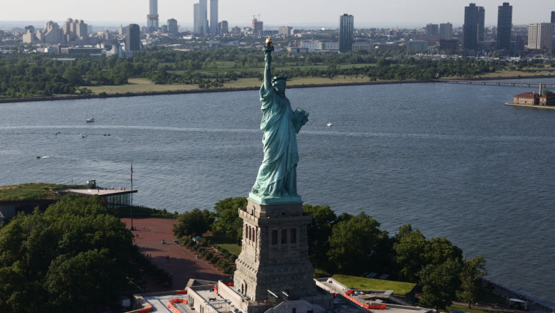 politicile lui trump alunga turistii straini si aduc pierderi de aproape 30 de milioane de dolari studiu 686ba29400415