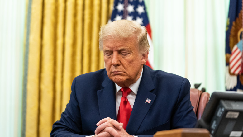 polonia il avertizeaza pe donald trump ca rusia isi bate joc de eforturile sale de pace 6867ea9c8bf4d